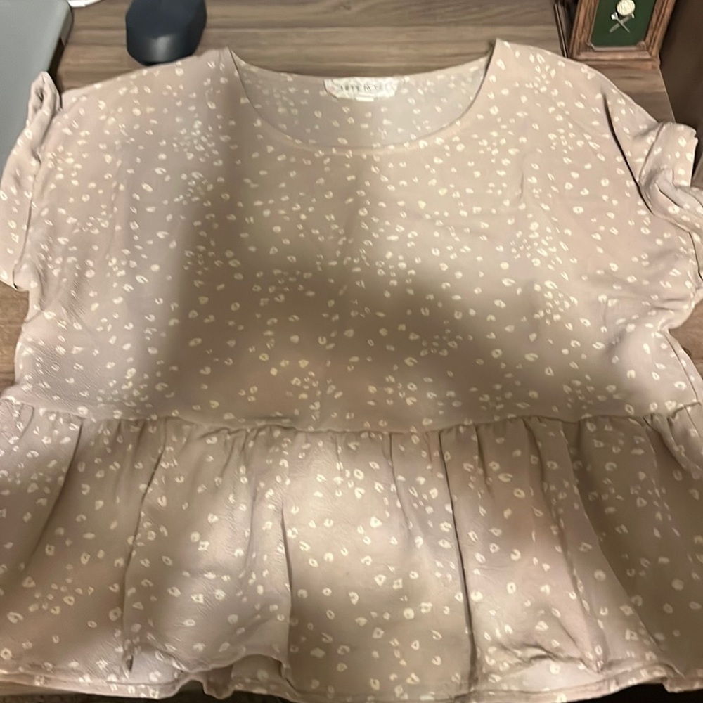 Flowy pink cheeta print shirt